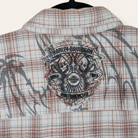 Harley Davidson Plaid Buttoned Shirt - Picture 3 of 6